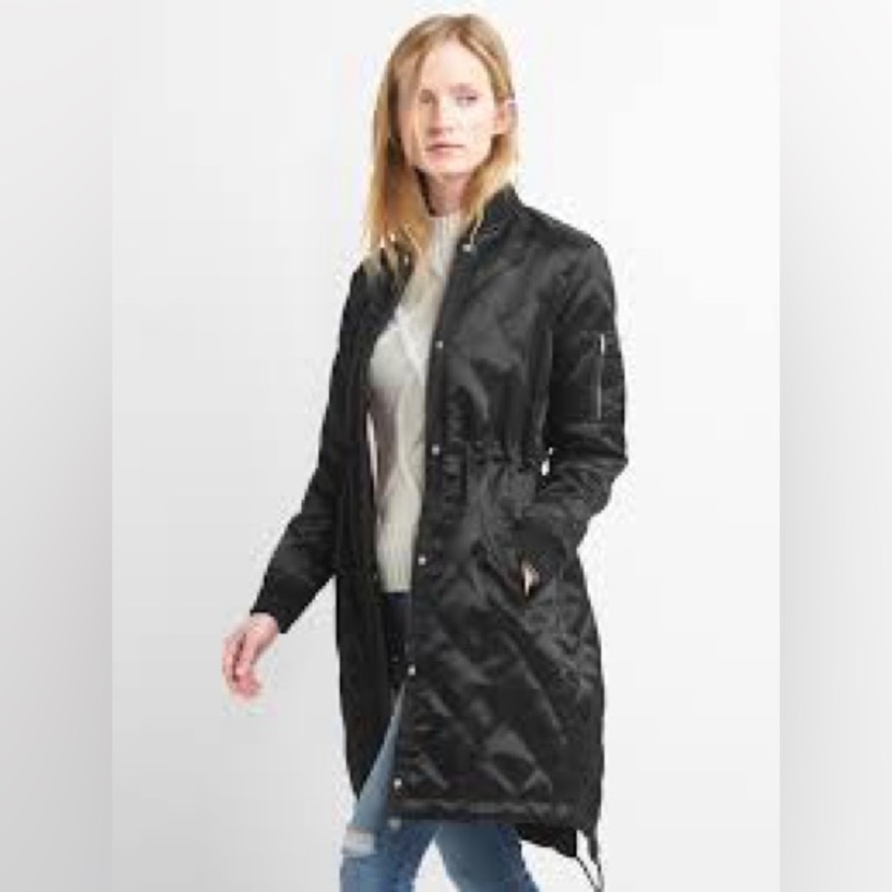 ISO GAP SATIN QUILTED LONGLINE BOMBER SIZE M OR L !!